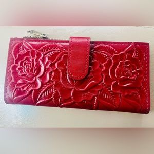 Patricia Nash NWTs Nazari Embossed Leather Wallet